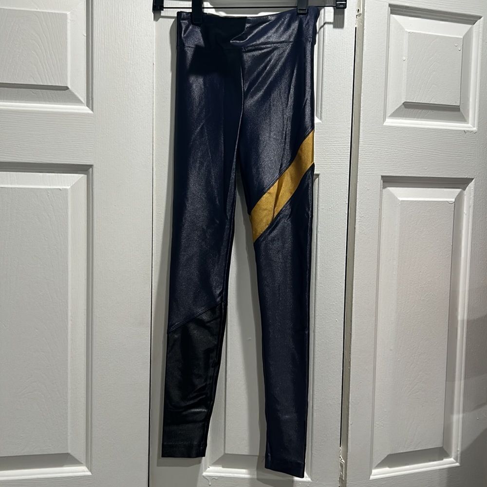 NWT Koral Navy/Black/gold Appeal Infinity Leggings, Size XS - Picture 2 of 9